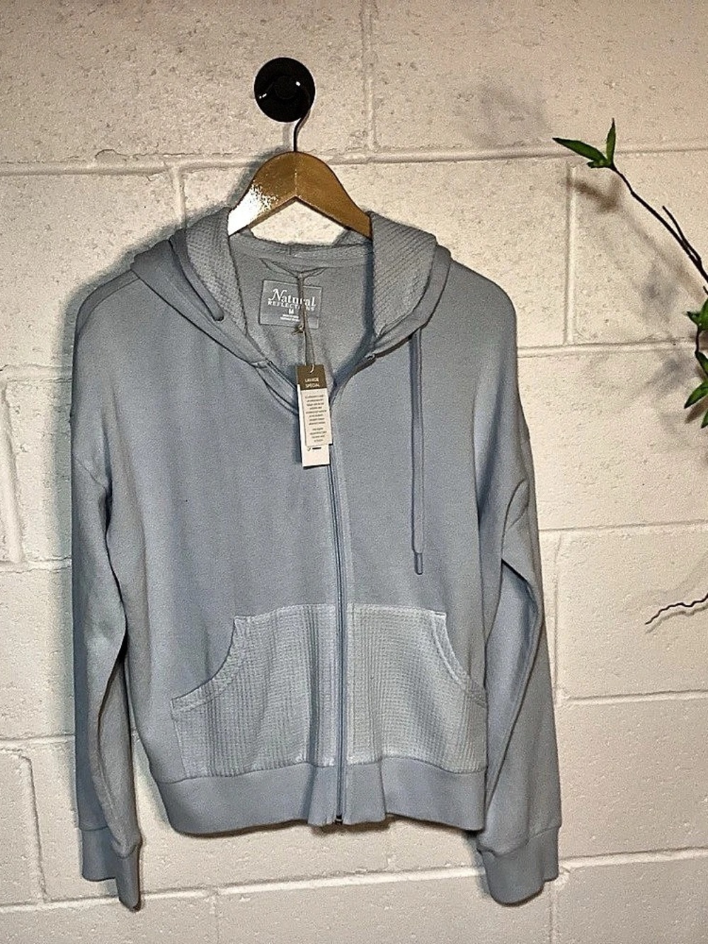 Natural Reflections Blue Zip Hoodie Size Medium NWT